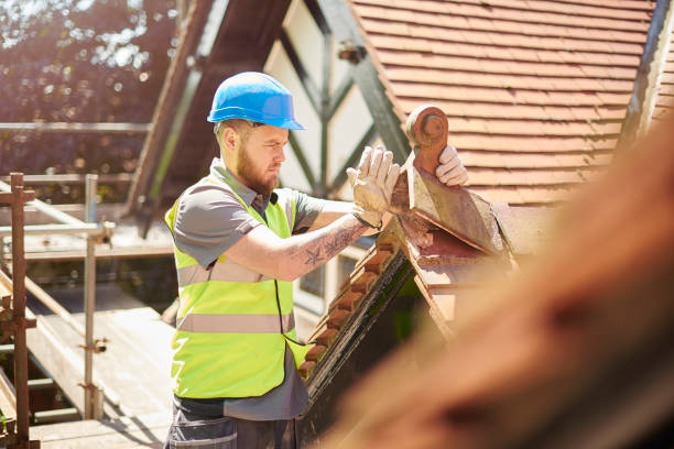 Best Tile Roofing Contractor  in Albion, IN